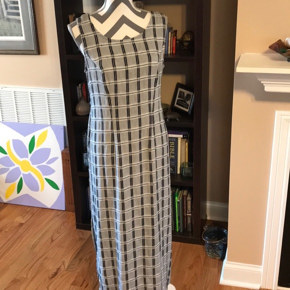 K Studio Dresses & Skirts - K Studio Dress Size 10 Black & White